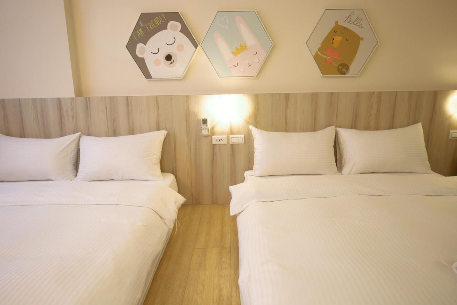 Canal Walk Inn Tainan Esterno foto