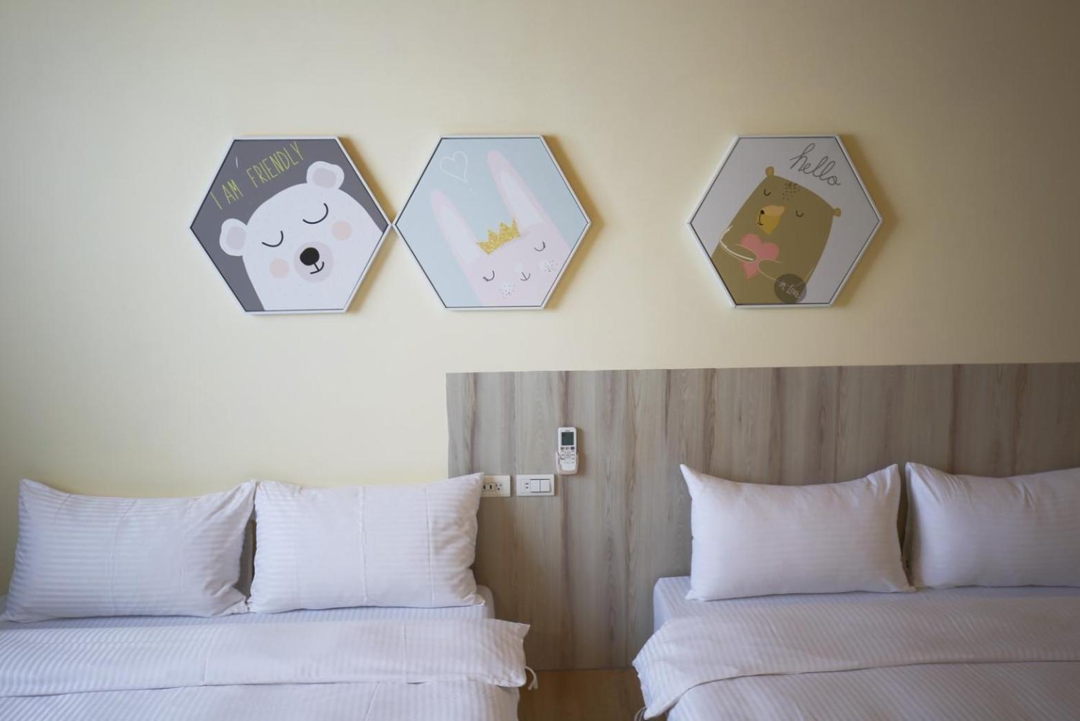 Canal Walk Inn Tainan Esterno foto