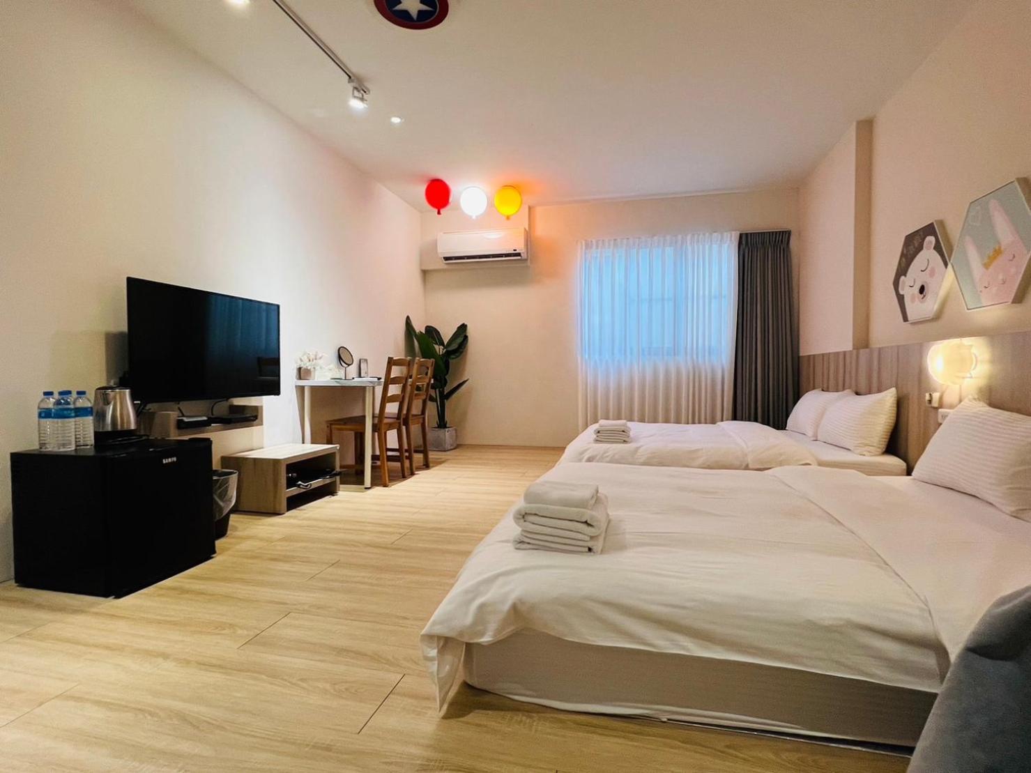 Canal Walk Inn Tainan Esterno foto