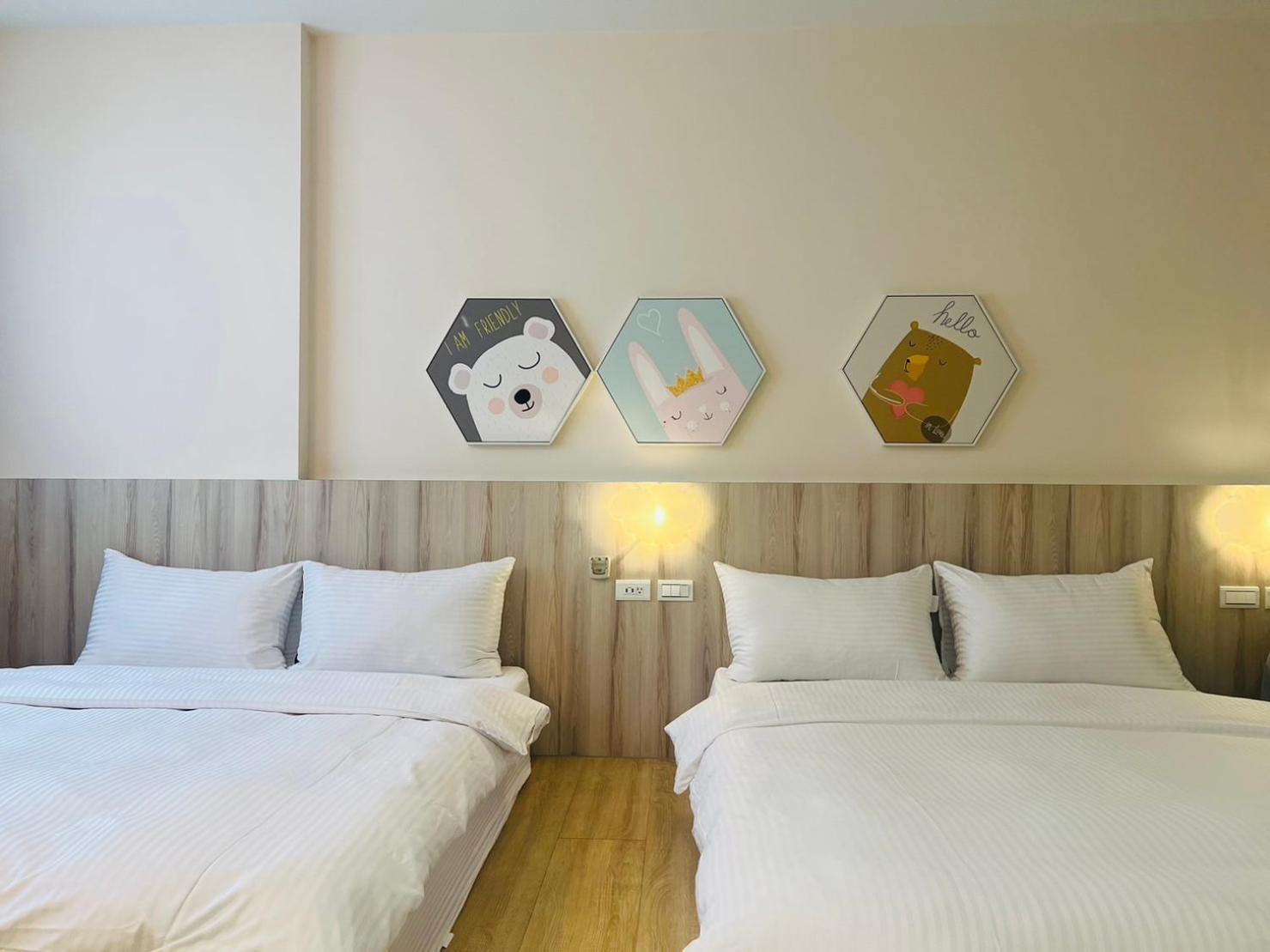 Canal Walk Inn Tainan Esterno foto