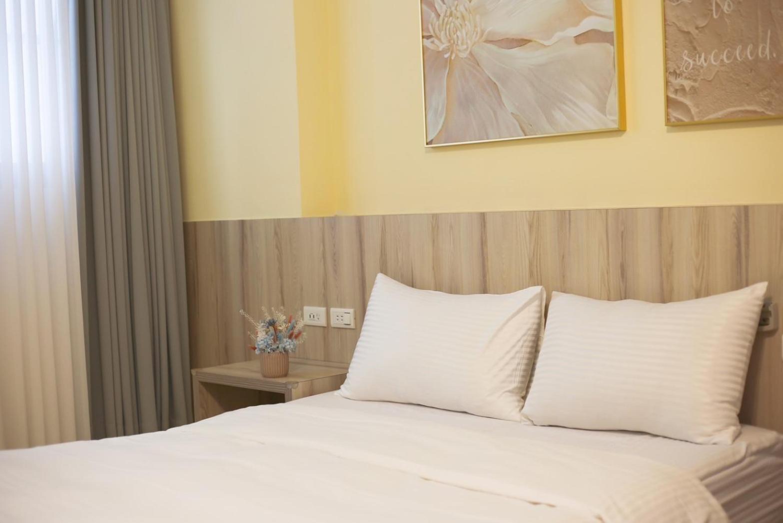 Canal Walk Inn Tainan Esterno foto