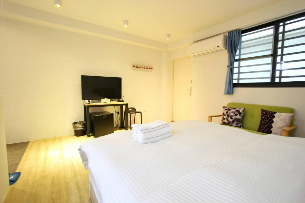 Canal Walk Inn Tainan Esterno foto