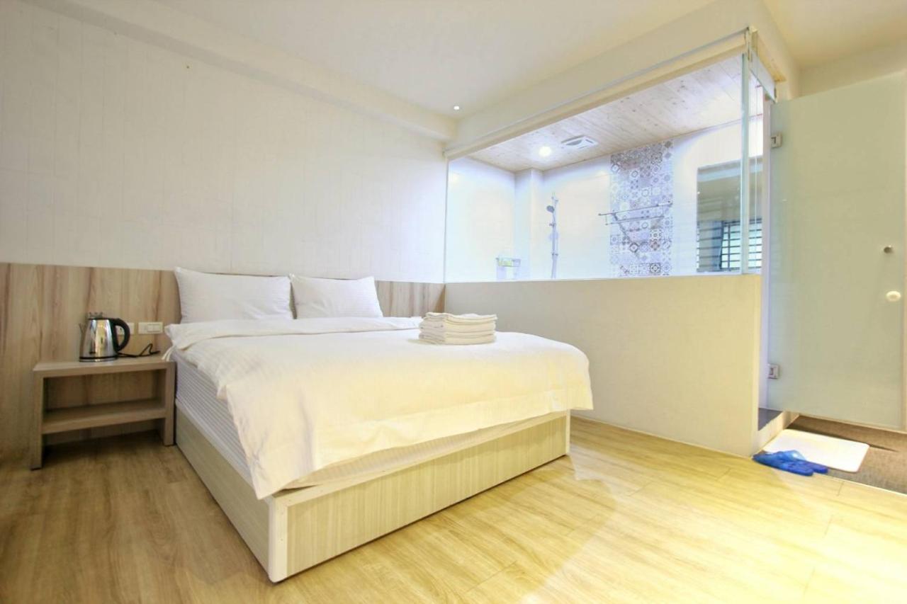 Canal Walk Inn Tainan Esterno foto